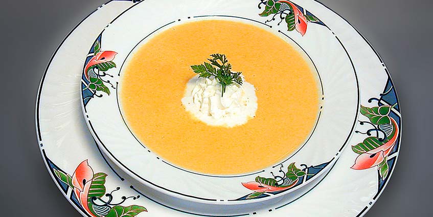 Крем-суп из моркови с карри и имбирем
